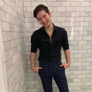 Meet your Posher, Max